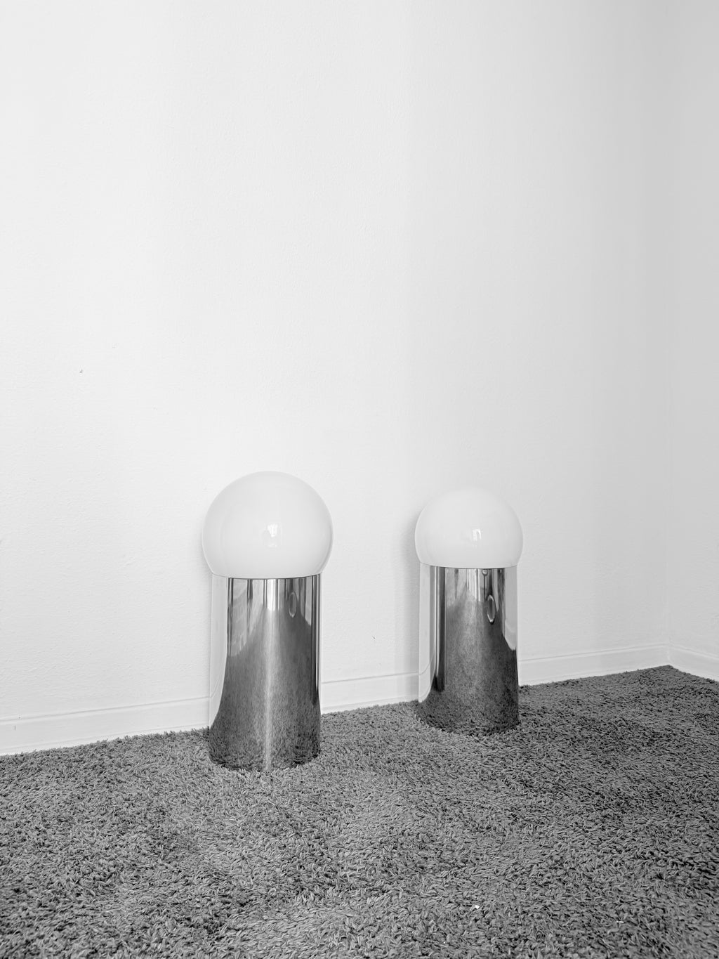 IRIS TABLE LAMP CUPULA ESFERA